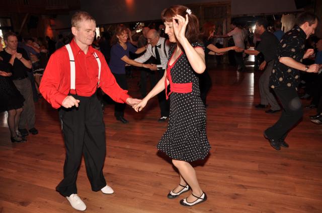 min 2010 03 28 station danse 079